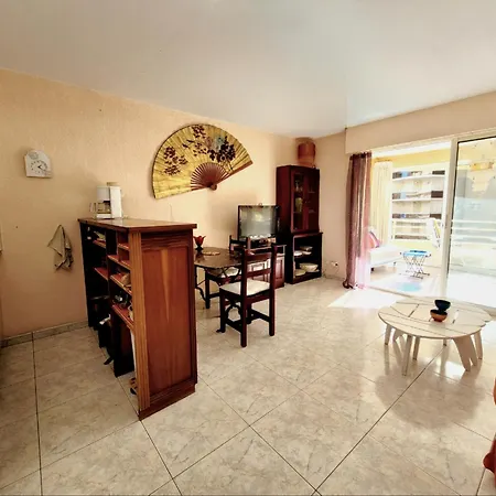 Beau T3 Traversant - Front De - 100m - Parking Prive - 2eme Etage - Fr-1-794-112 Apartment *